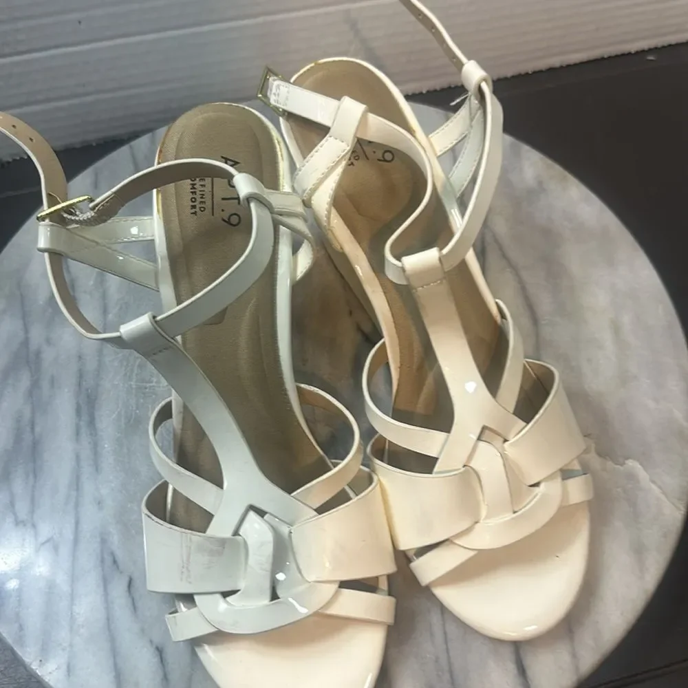 Apt 9 wedge sandel